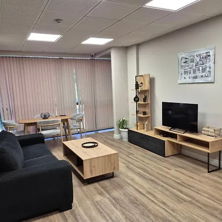 тристаен владислав 1 Appartement *