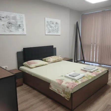 Appartement тристаен владислав 1 *